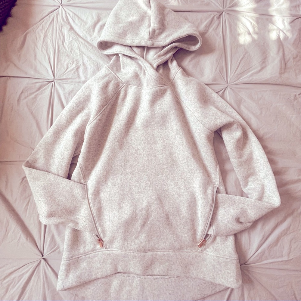 Girl’s hooded sweater